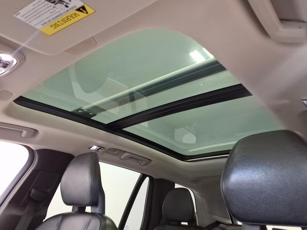 2016 Volvo XC90 Image 22