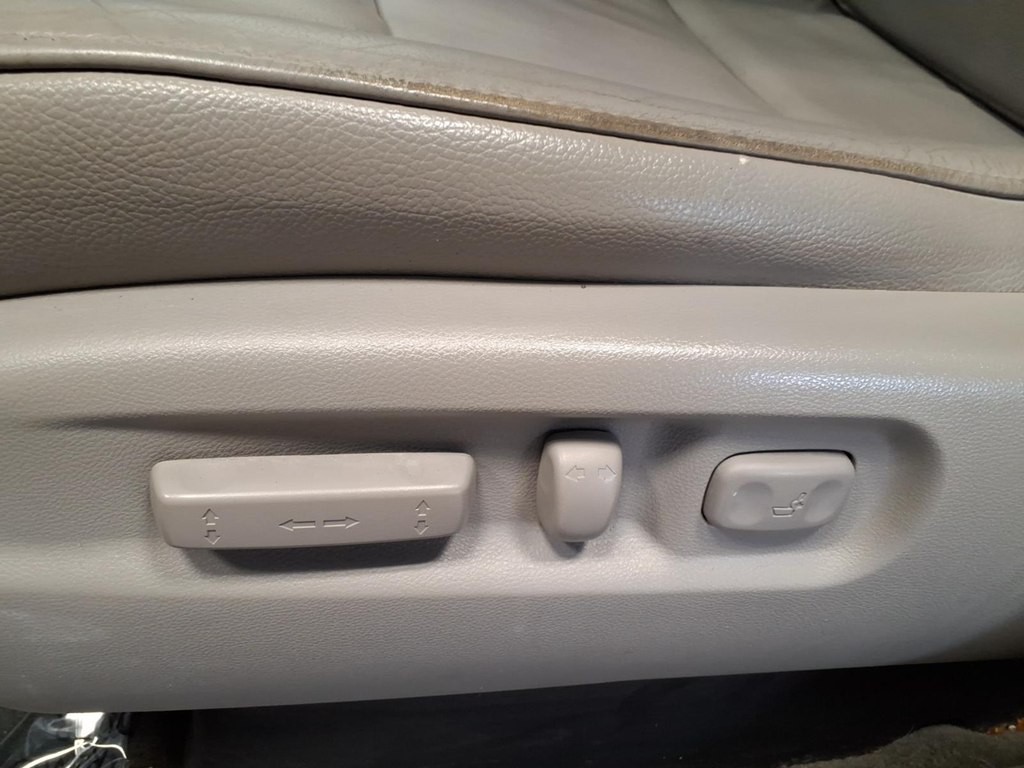2015 Honda Pilot Image 16