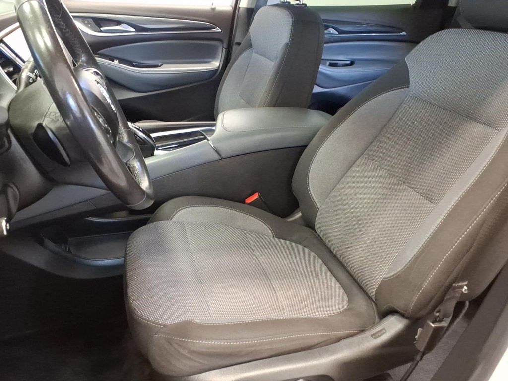 2020 Buick Enclave Image 17