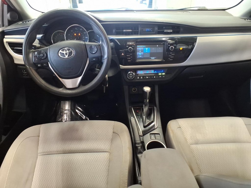 2015 Toyota Corolla Image 9