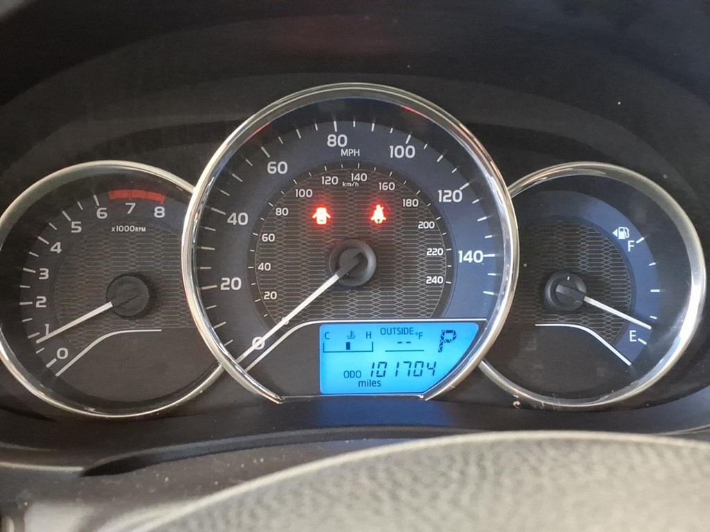 2015 Toyota Corolla Image 11