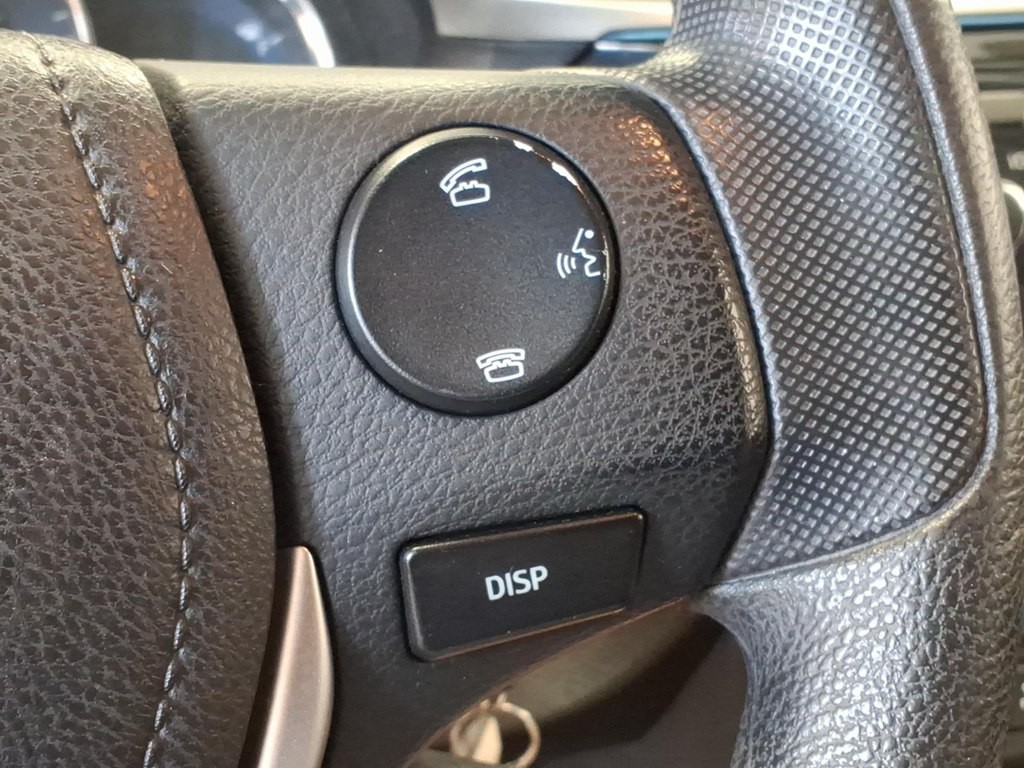 2015 Toyota Corolla Image 12