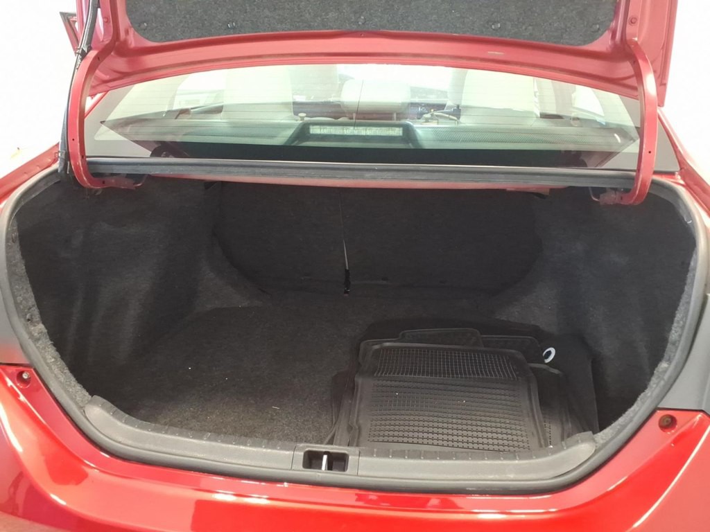 2015 Toyota Corolla Image 21
