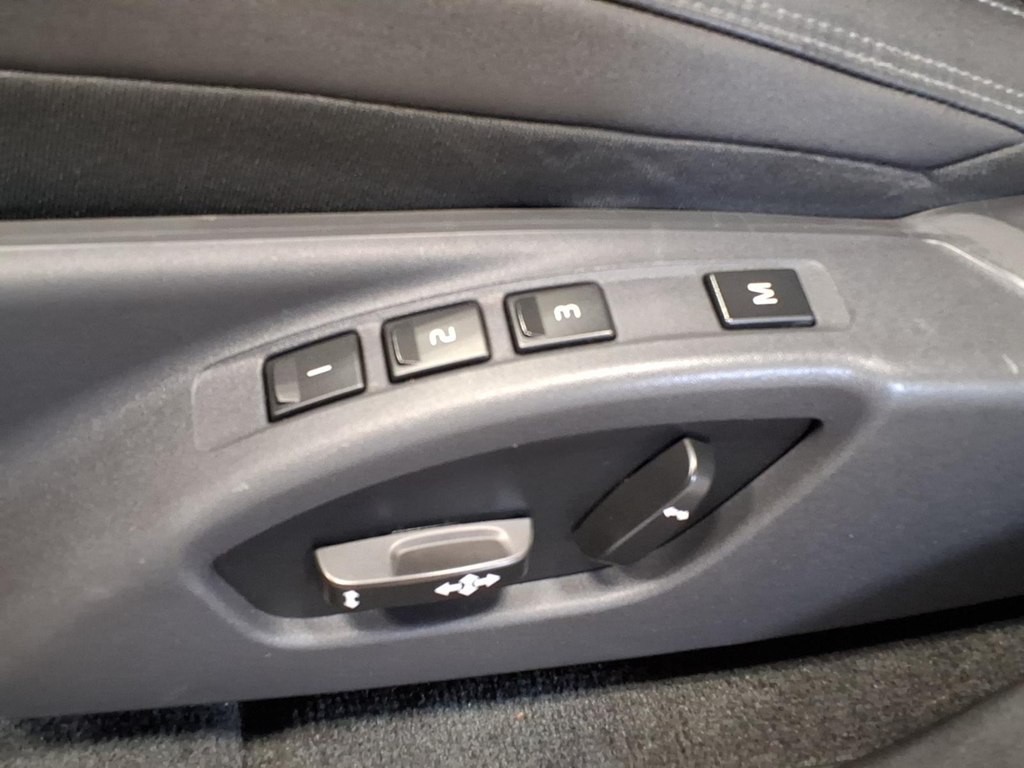 2014 Volvo XC60 Image 13
