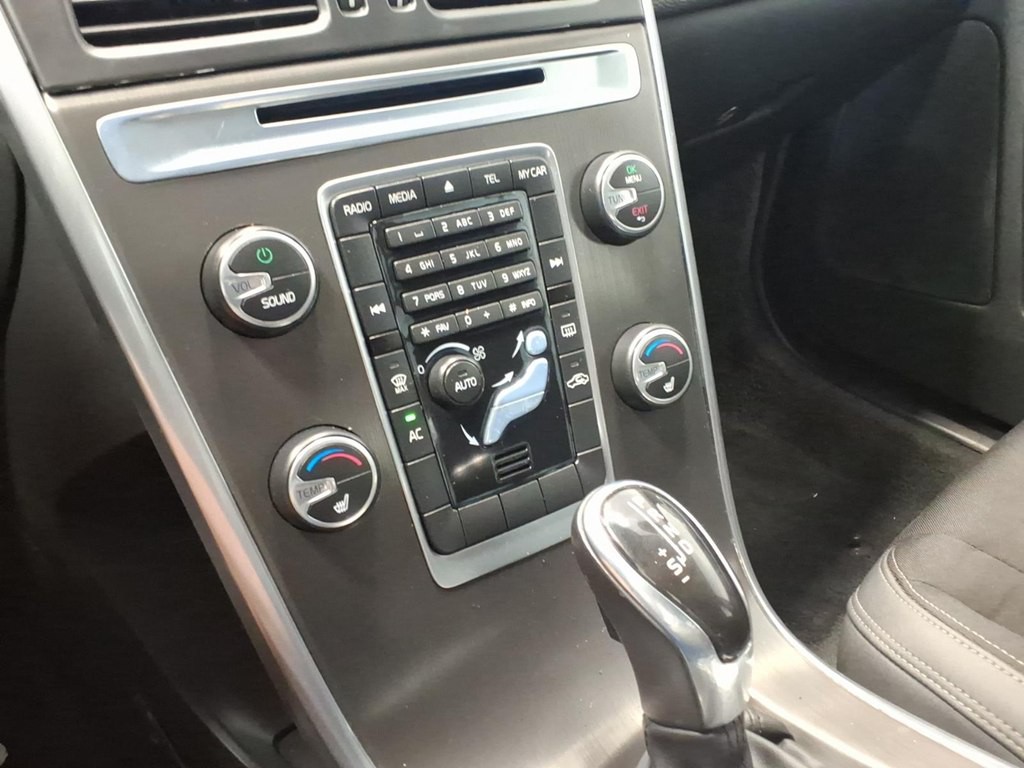 2014 Volvo XC60 Image 18