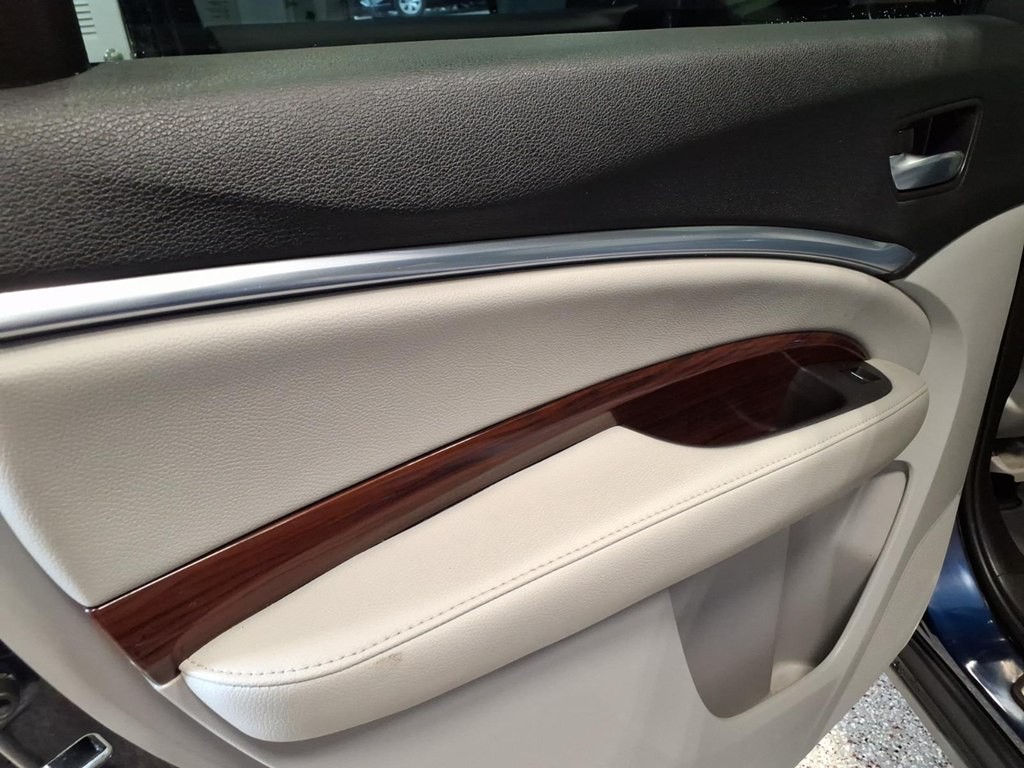 2016 Acura MDX Image 19