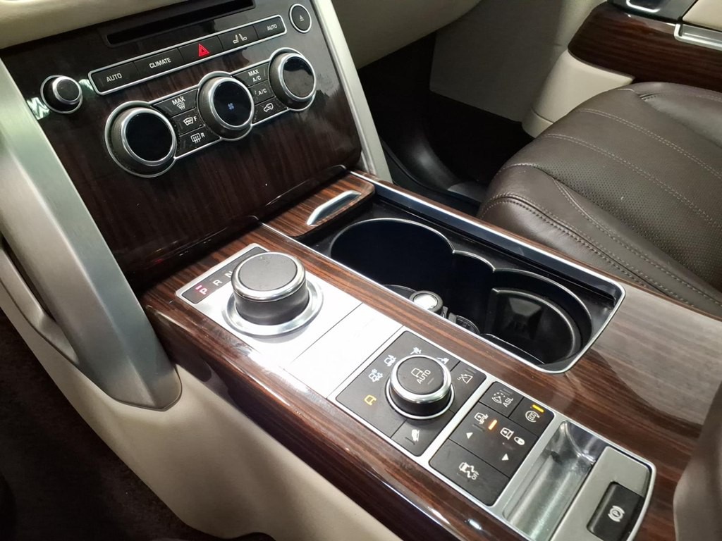 2014 Land Rover Range Rover Image 15