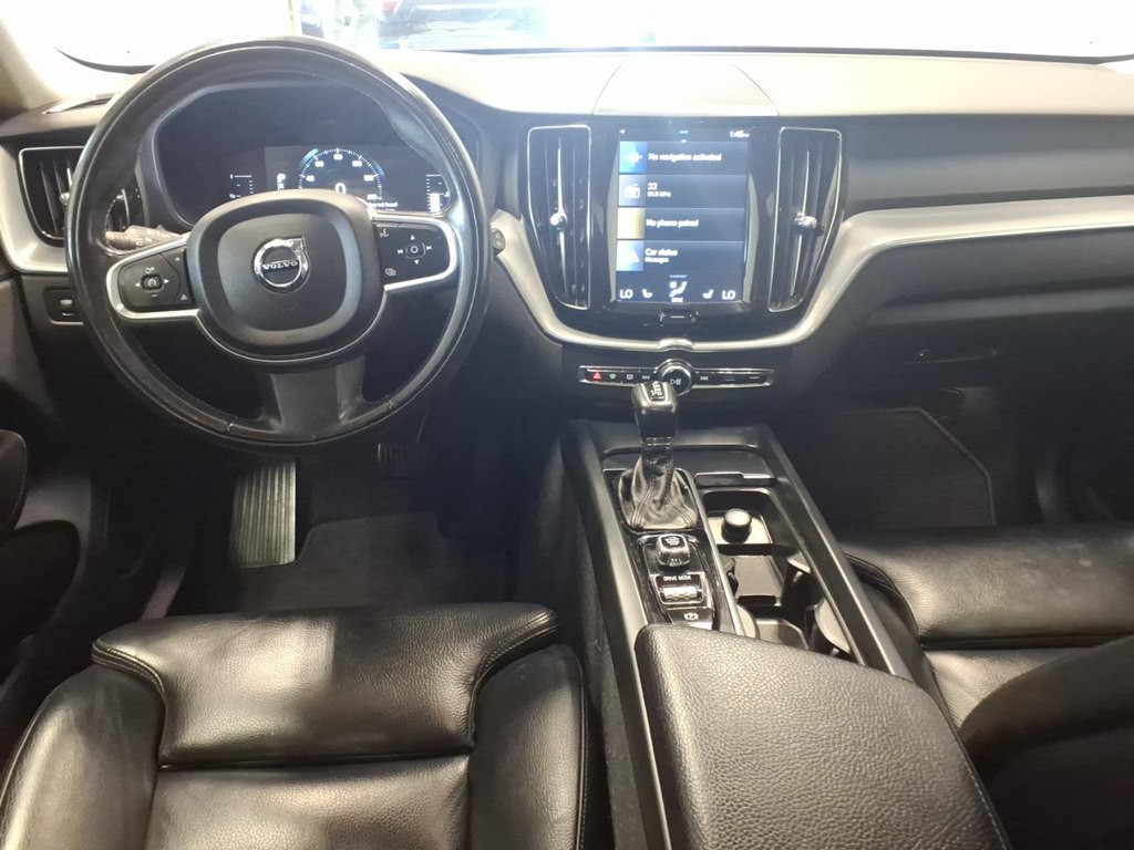 2019 Volvo XC60 Image 9