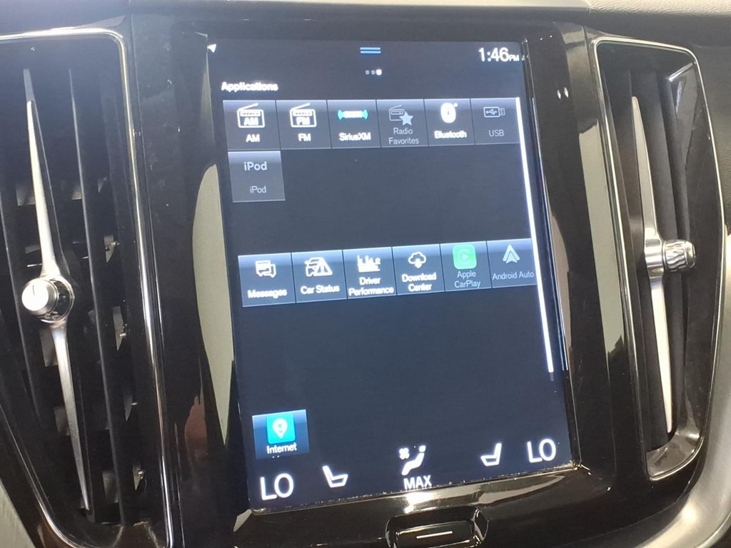 2019 Volvo XC60 Image 13