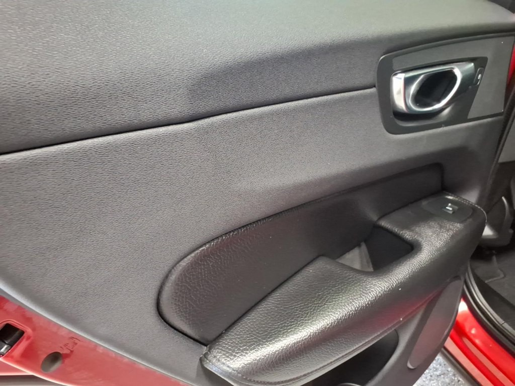 2019 Volvo XC60 Image 18