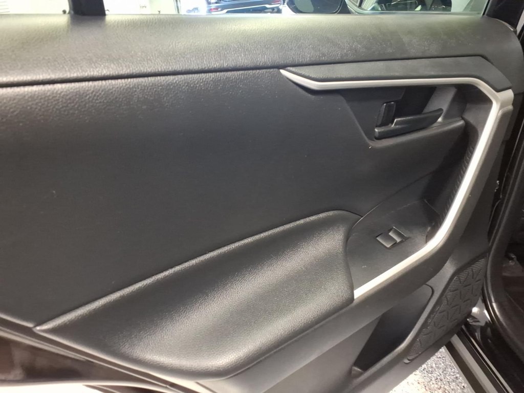 2019 Toyota Rav4 Image 10