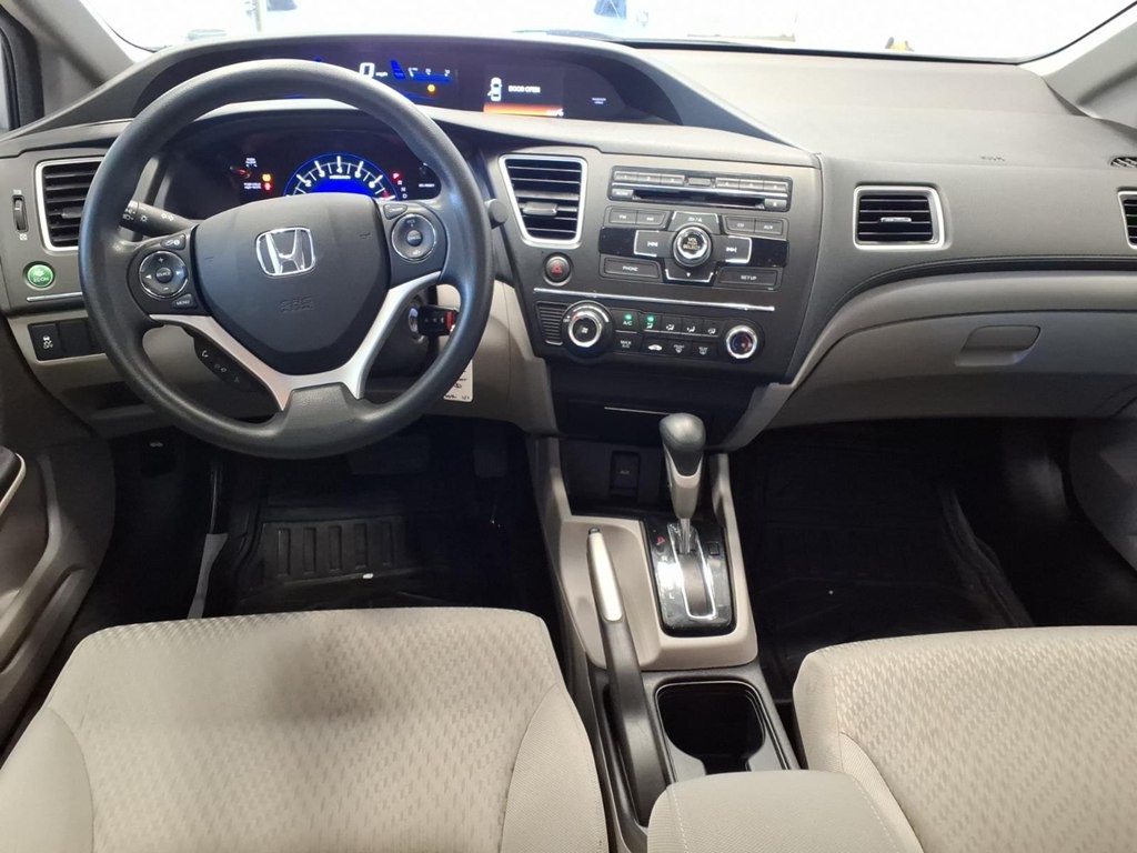 2015 Honda Civic Image 9
