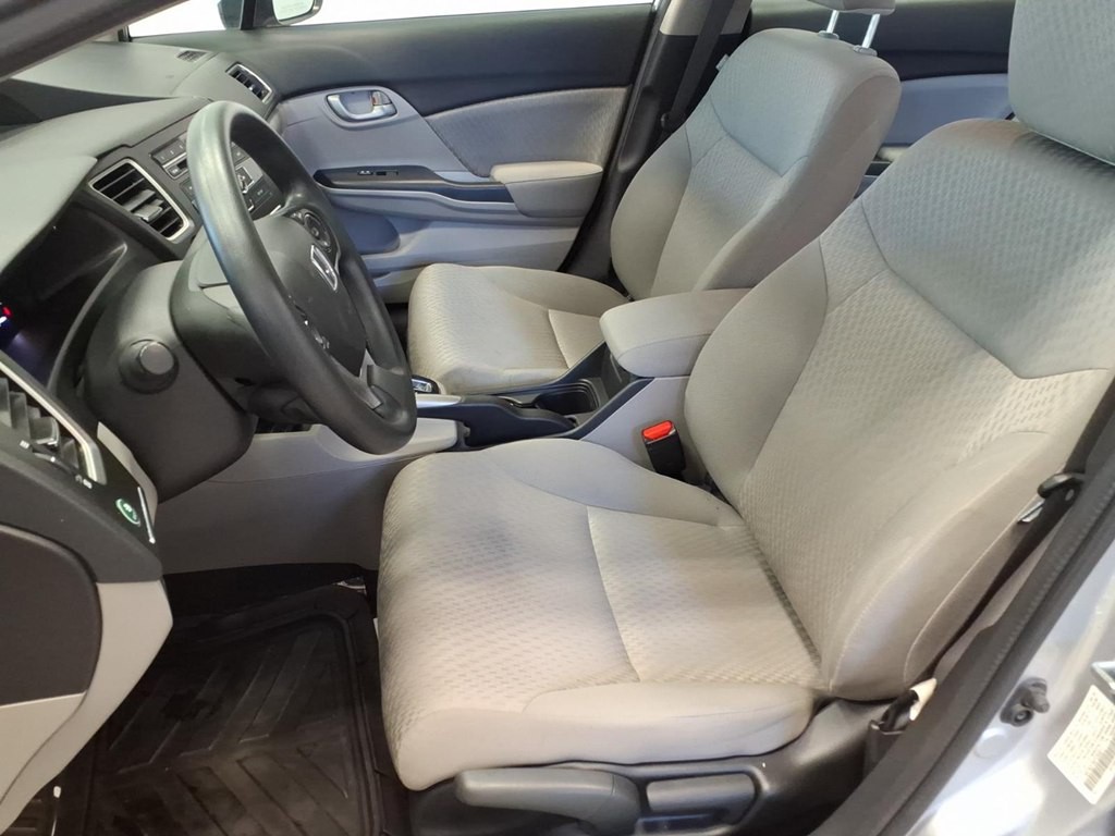 2015 Honda Civic Image 17