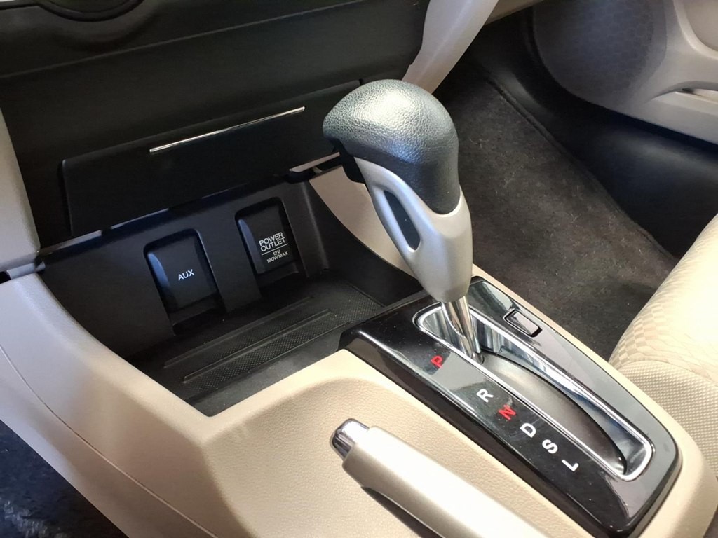 2014 Honda Civic Image 16
