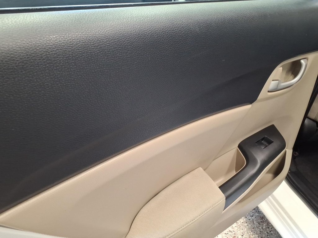 2014 Honda Civic Image 18