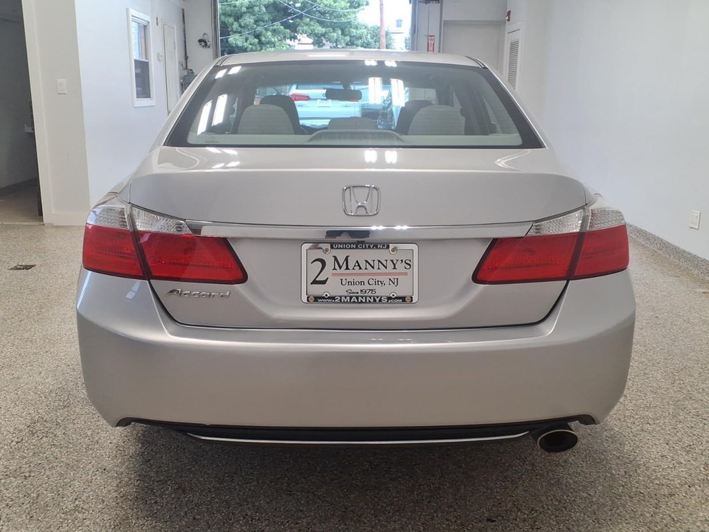 2013 Honda Accord Image 5
