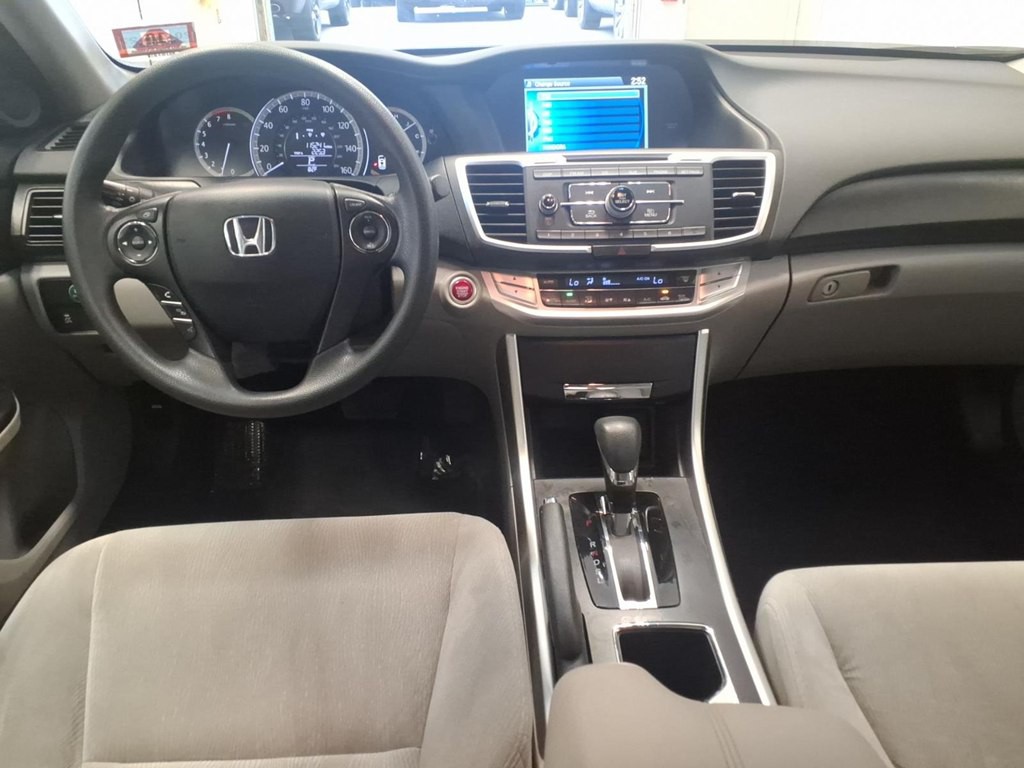 2013 Honda Accord Image 9
