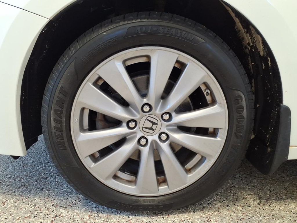 2012 Honda Accord Image 7