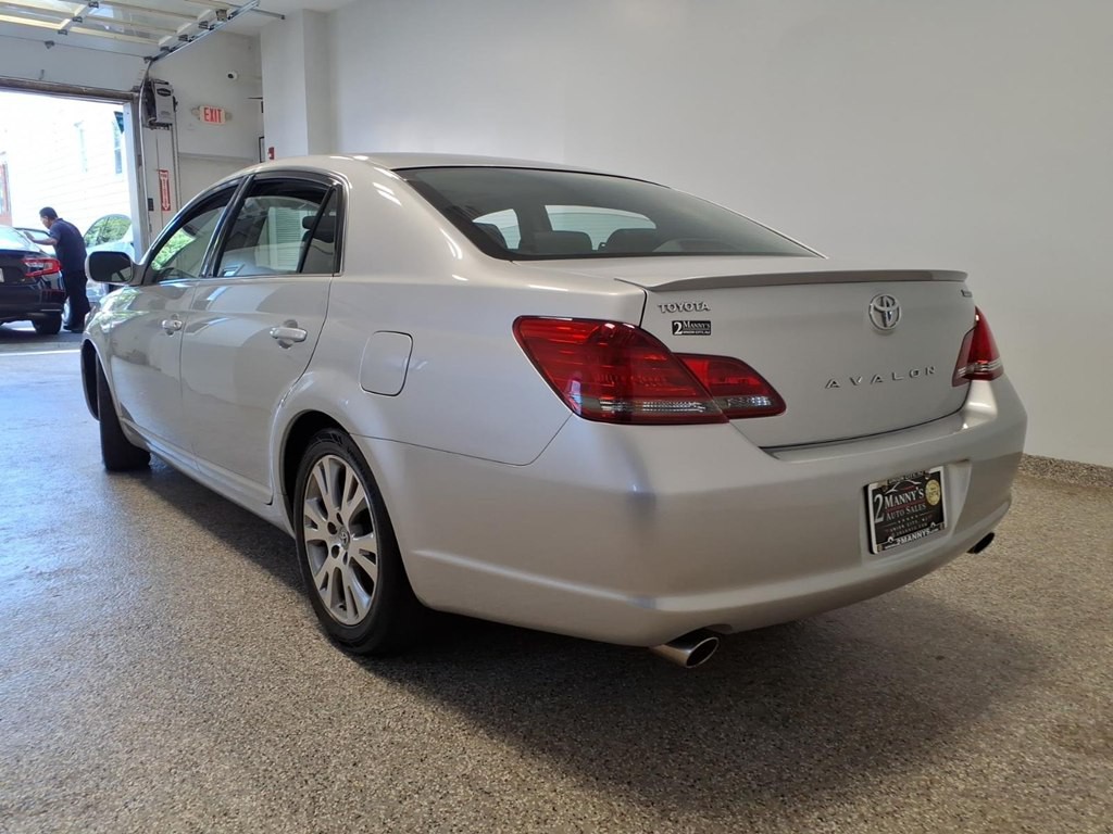 2008 Toyota Avalon Image 5