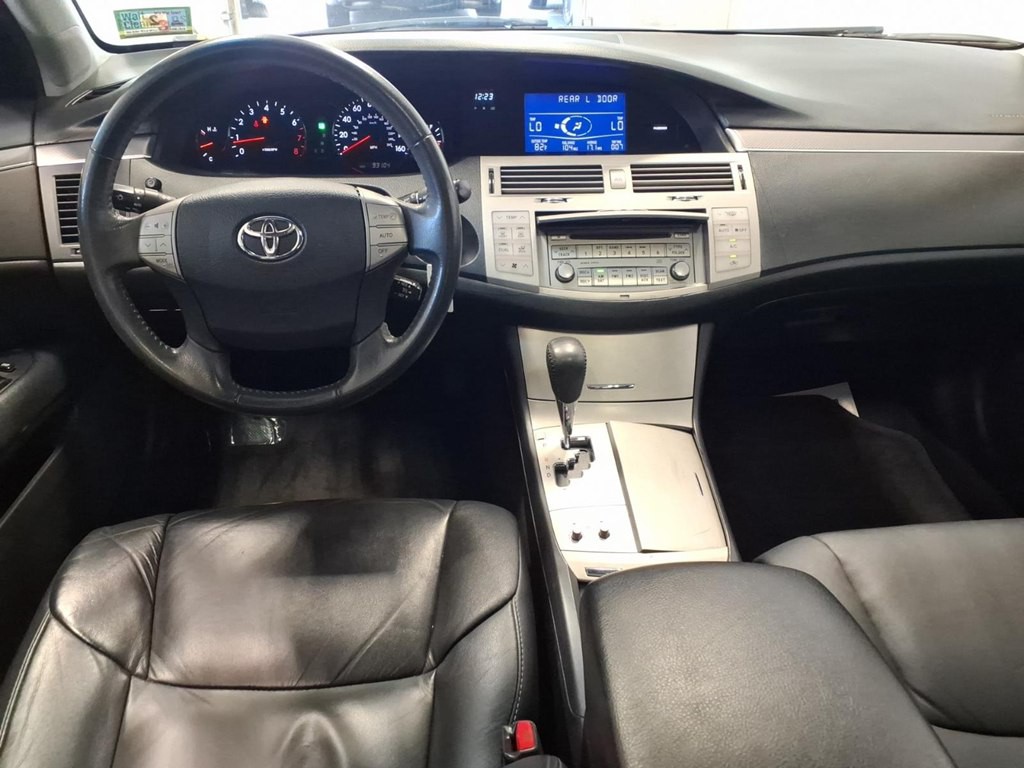 2008 Toyota Avalon Image 8