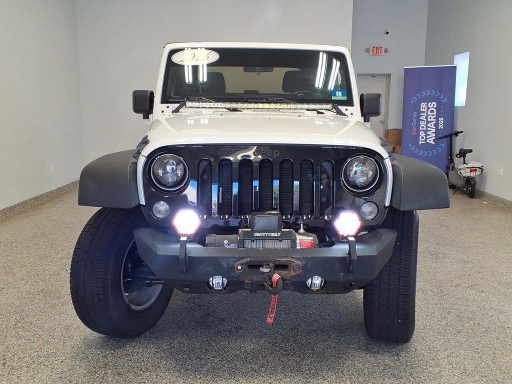 2016 Jeep Wrangler Image 2