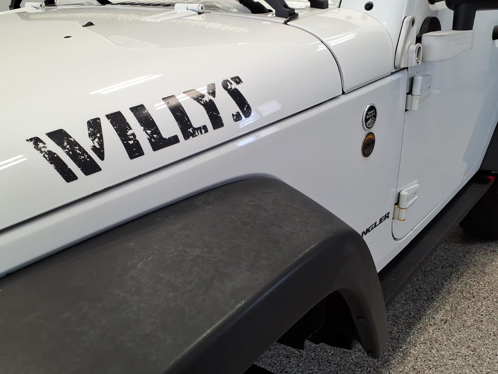 2016 Jeep Wrangler Image 8