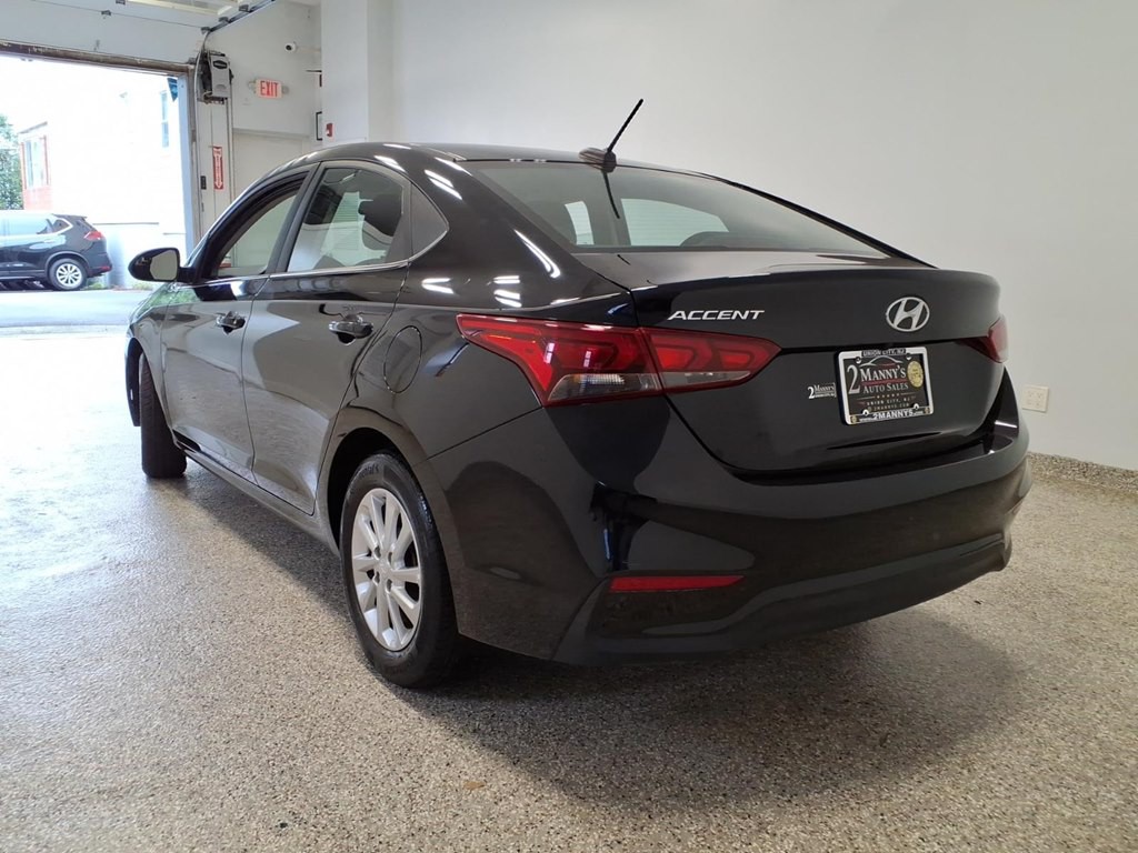 2022 Hyundai Accent Image 6