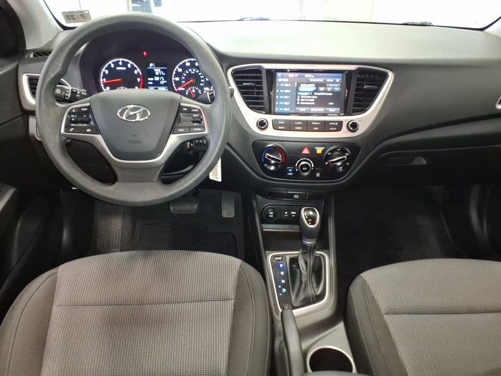 2022 Hyundai Accent Image 9