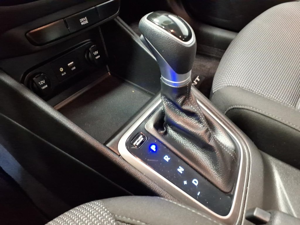 2022 Hyundai Accent Image 17