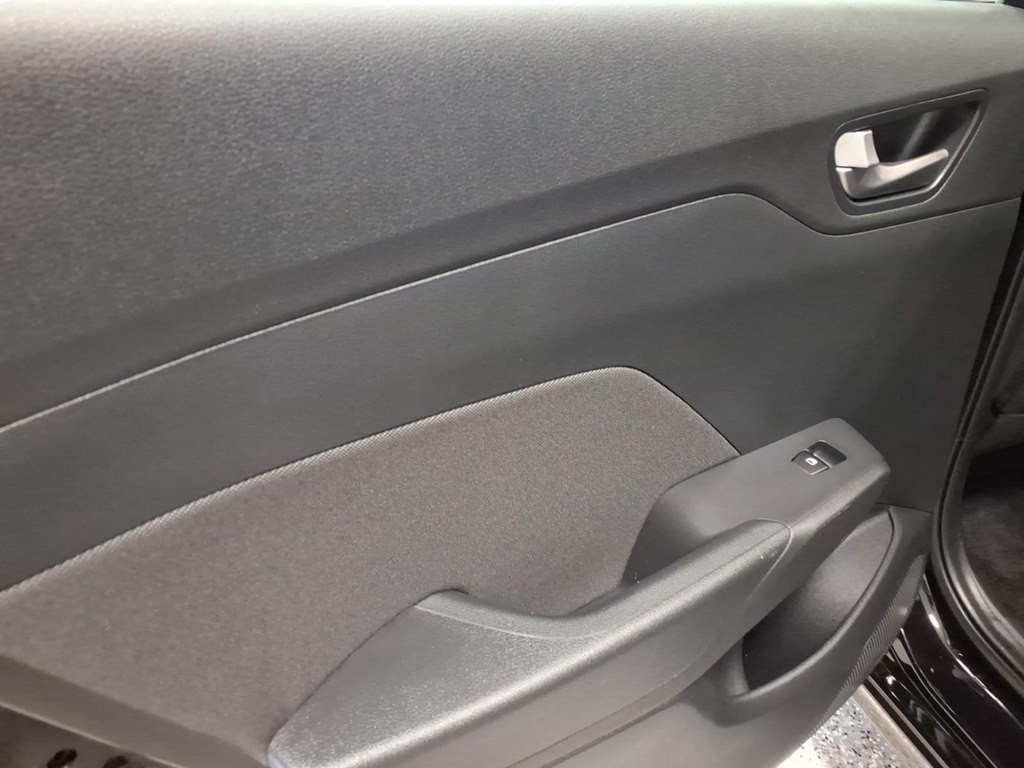 2022 Hyundai Accent Image 19