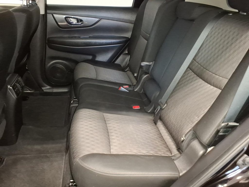 2020 Nissan Rogue Image 22
