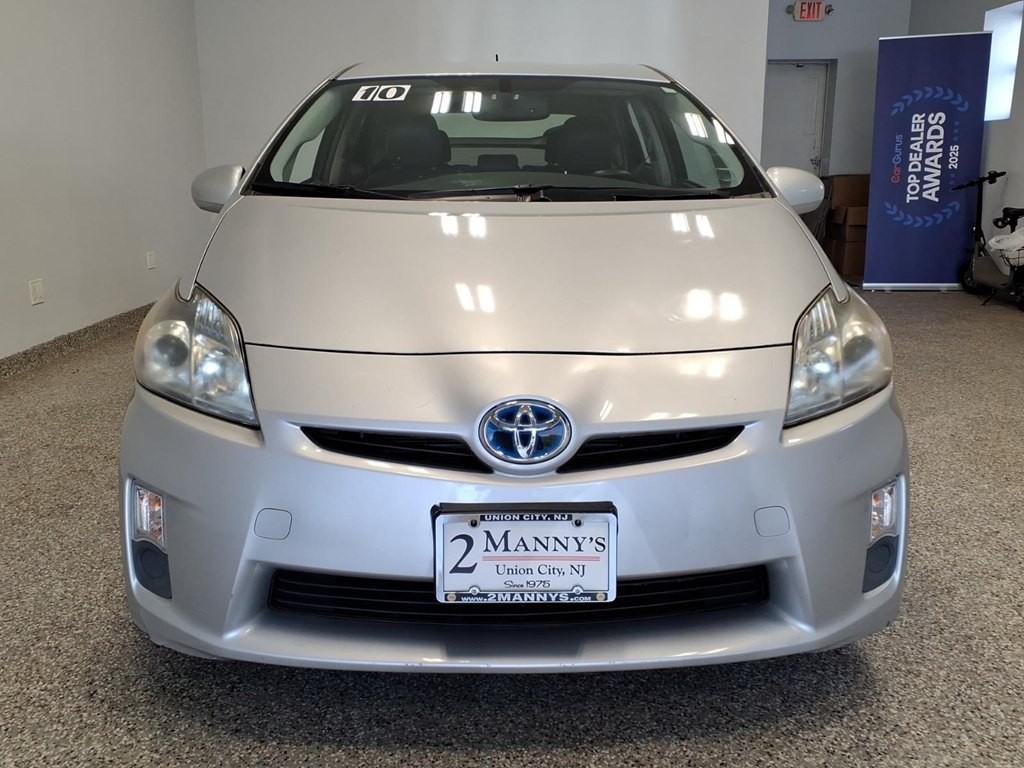 2010 Toyota Prius Image 2
