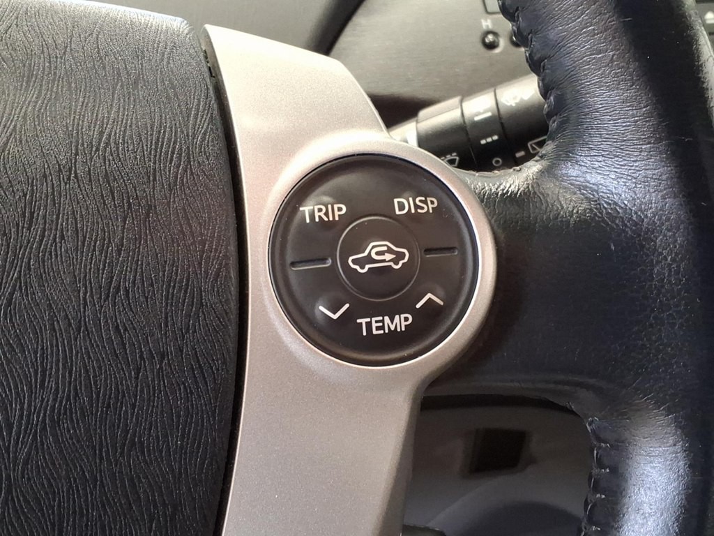 2010 Toyota Prius Image 12