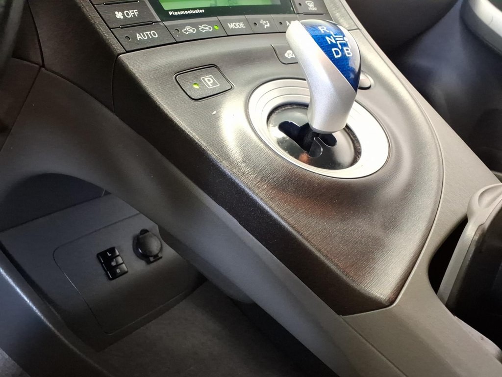 2010 Toyota Prius Image 16