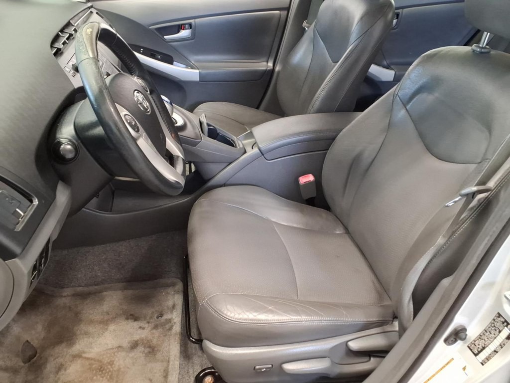 2010 Toyota Prius Image 17