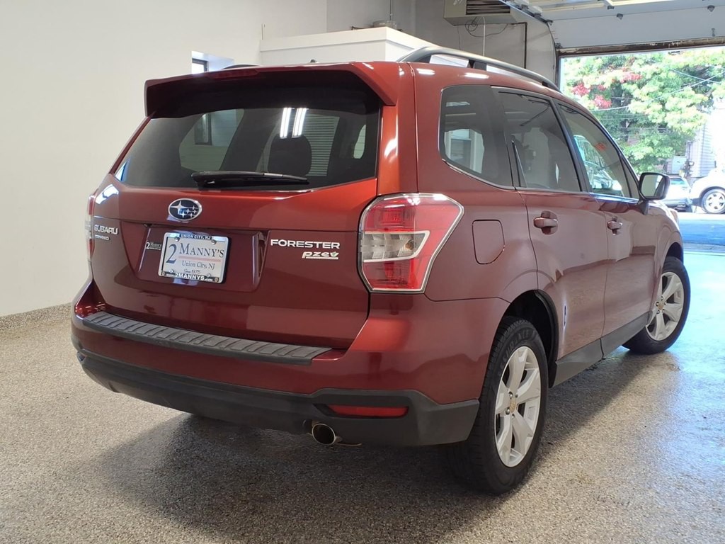 2015 Subaru Forester Image 4