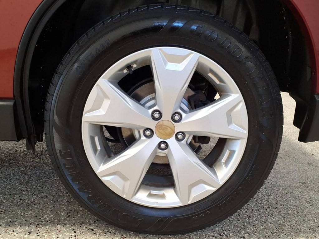 2015 Subaru Forester Image 7