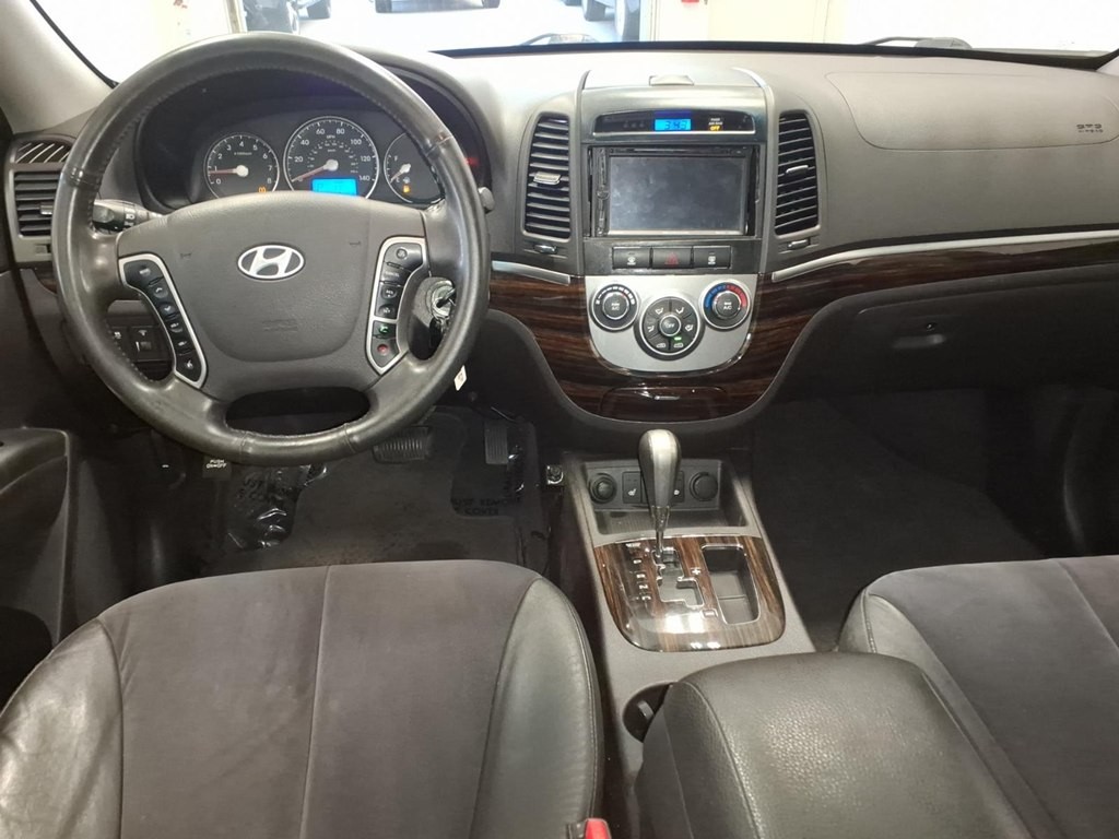 2010 Hyundai Santa Fe Image 9