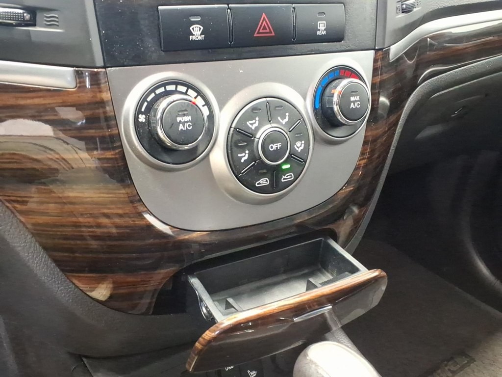 2010 Hyundai Santa Fe Image 14