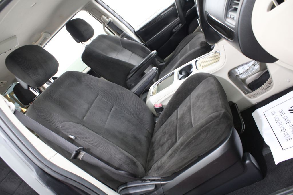 2012 Dodge Grand Caravan Image 23