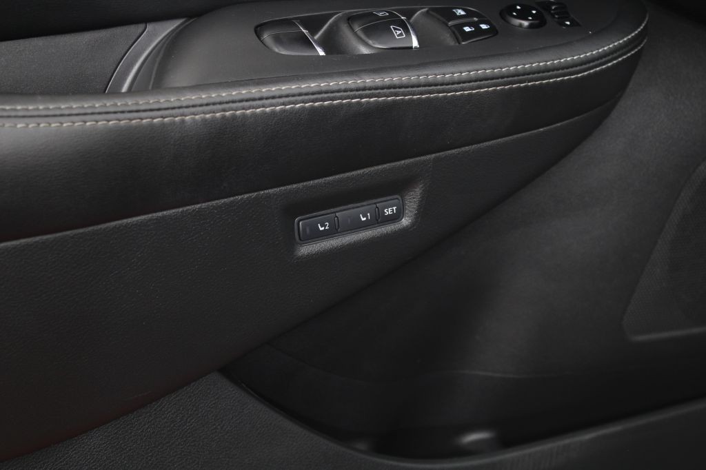 2015 Nissan Murano Image 37