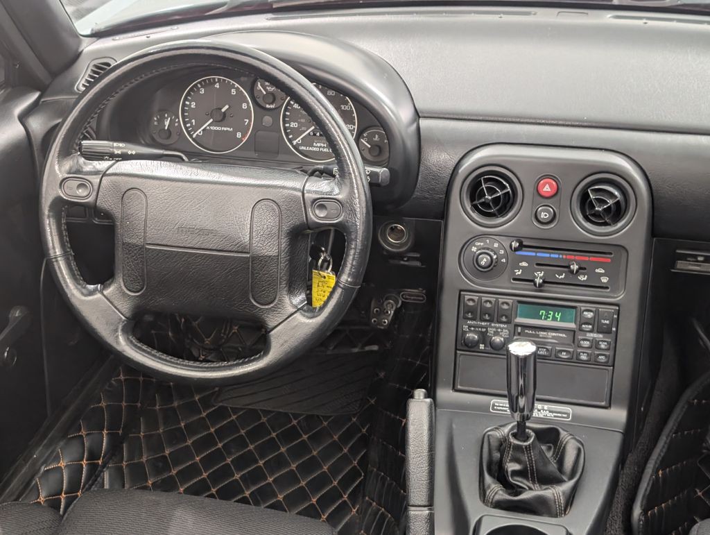 1990 Mazda MX-5 Miata Image 2