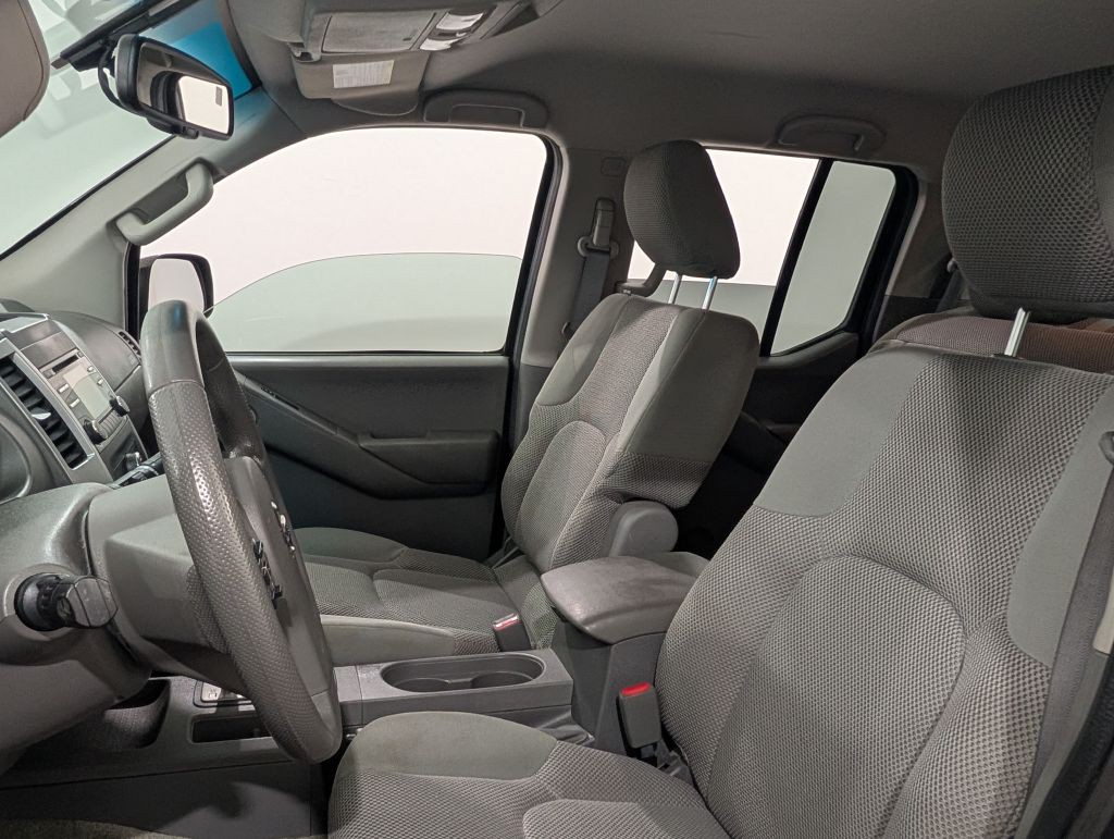 2014 Nissan Frontier Image 20