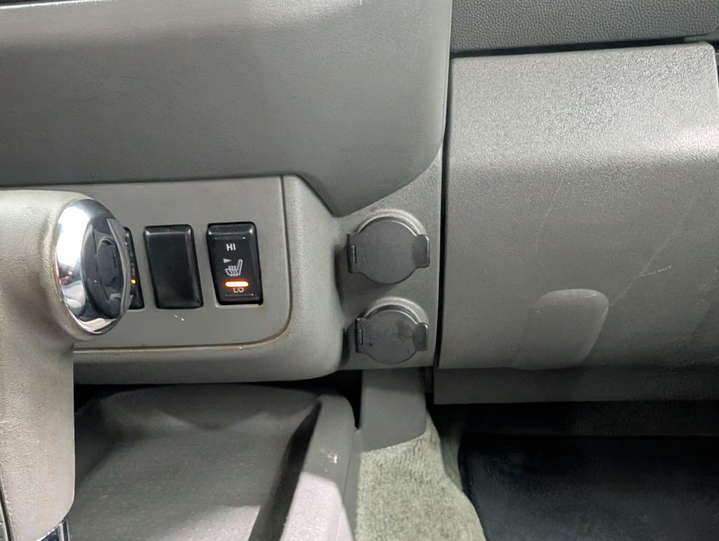 2014 Nissan Frontier Image 43