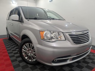 Image for 2014 Chrysler Town & Country Touring L ID: 6670736