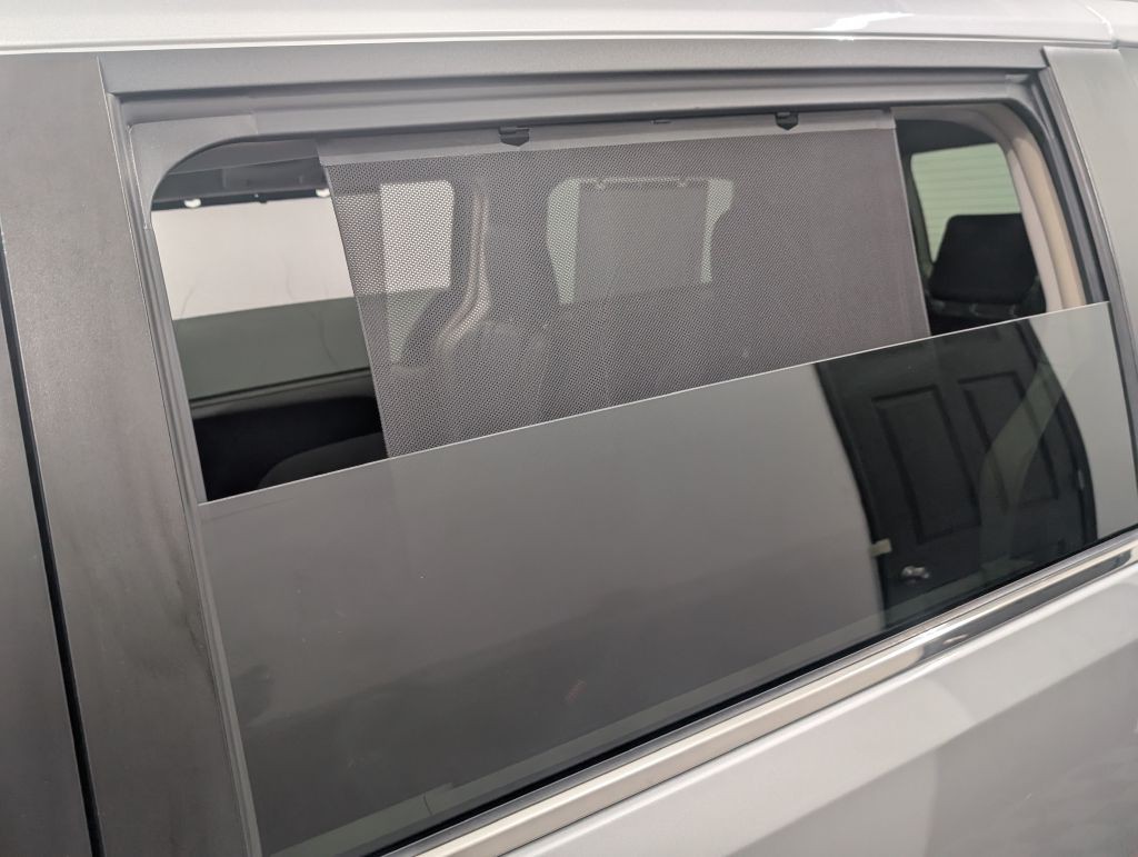 2014 Chrysler Town & Country Image 8