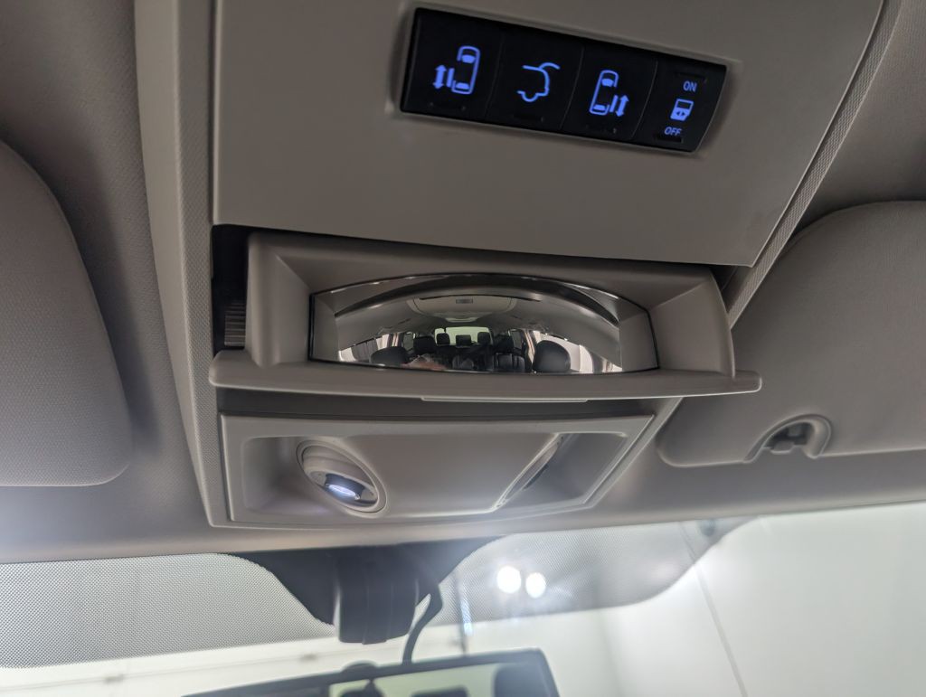2014 Chrysler Town & Country Image 59