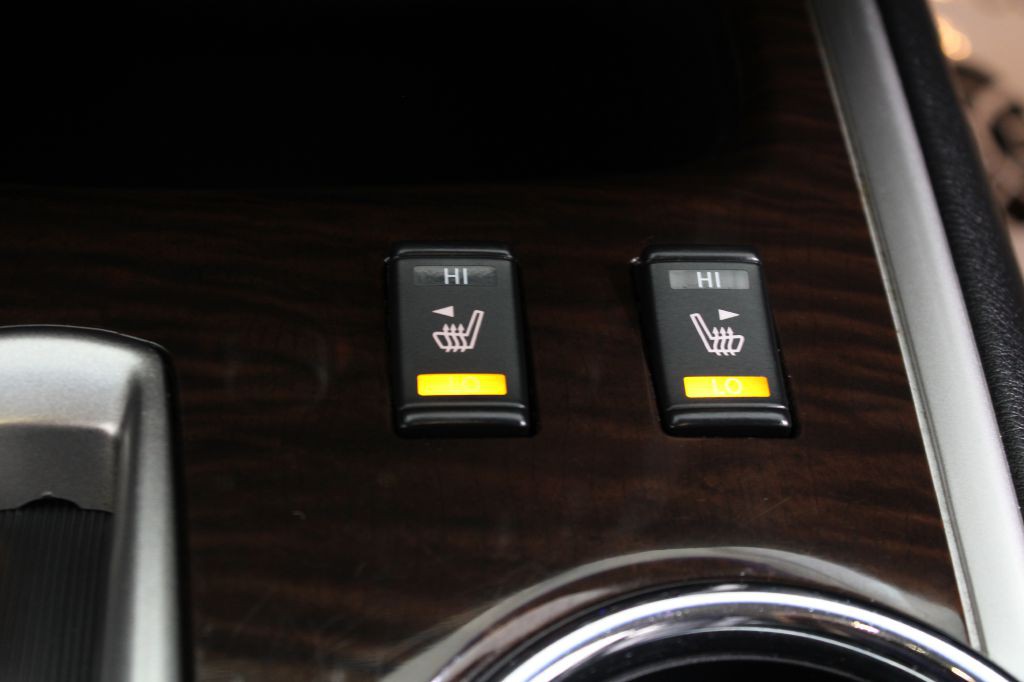 2013 Nissan Pathfinder Image 24