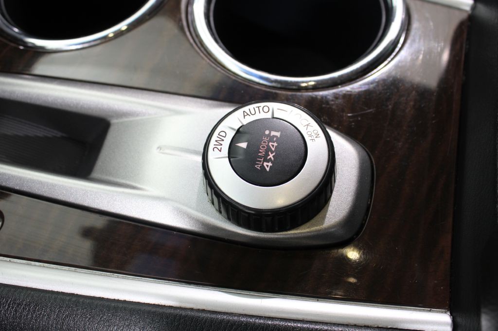 2013 Nissan Pathfinder Image 26
