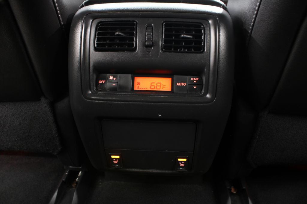 2013 Nissan Pathfinder Image 31
